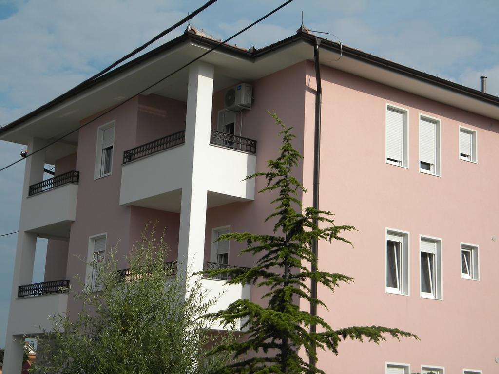 Apartment Srebrni Oblak Arandjelovac Exterior photo